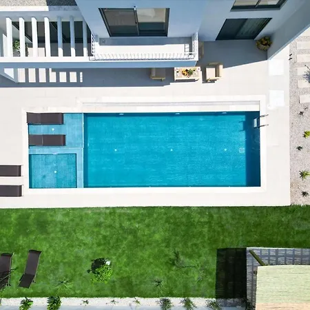 Villa Ion Indoor Heated Pool, Sauna, Jacuzzi, Underfloor Heating System *